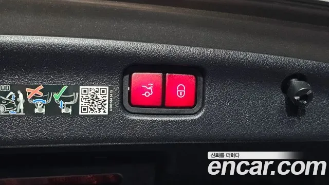 Mercedes-Benz C-Class C200 AMG Line, миниатюра 9