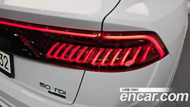 Audi Q8 50 TDI Premium, миниатюра 16