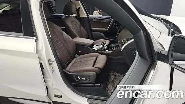 BMW X4 xDrive20i xLine, миниатюра 2