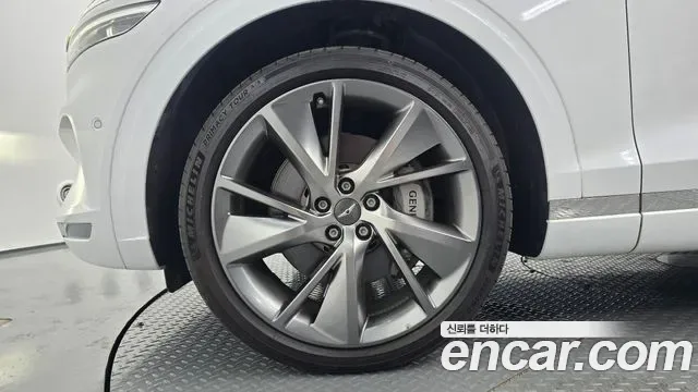 Genesis GV70 2.5T бензин AWD ( ), миниатюра 5