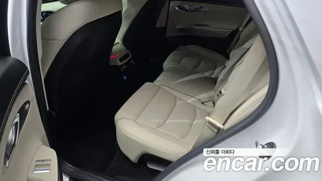 Genesis GV70 2.5T бензин 2WD ( ), миниатюра 23