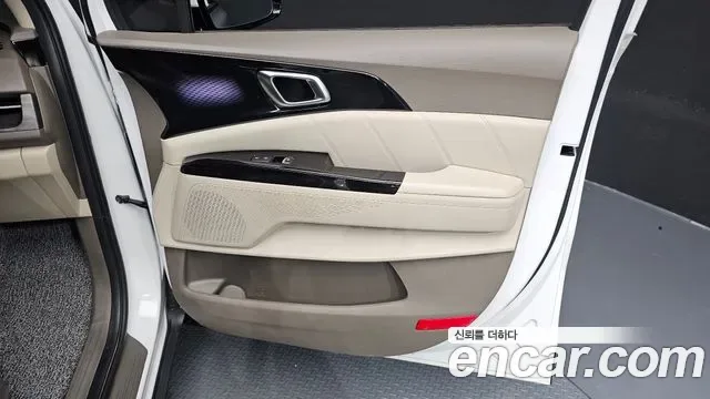 Kia Carnival дизель 9 мест Signature, миниатюра 3