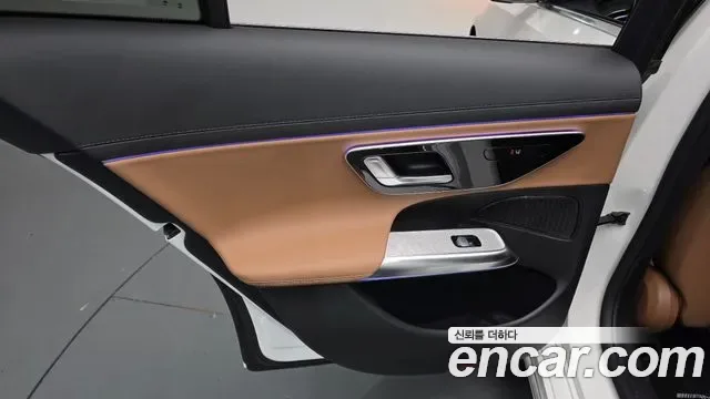 Mercedes-Benz E-Class E200 AMG Line, миниатюра 9
