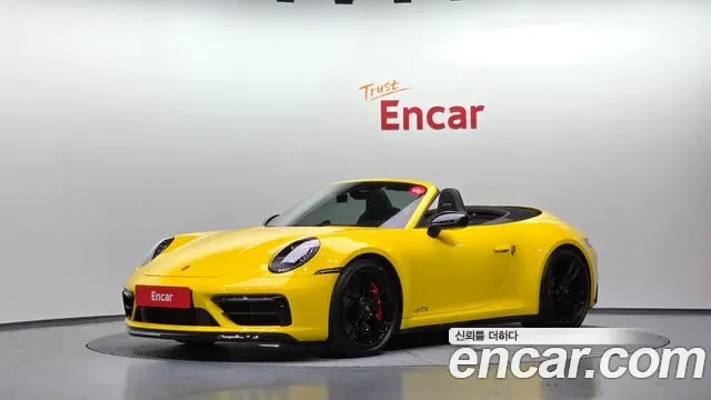 Porsche 911 4 GTS