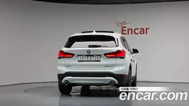 BMW X1 xDrive 20i, миниатюра 4