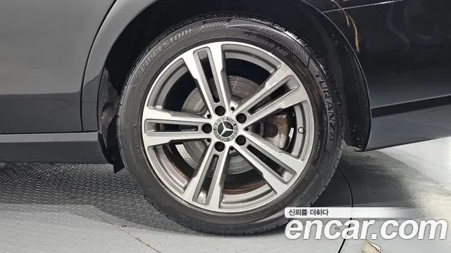 Mercedes-Benz E-Class E350 4MATIC, миниатюра 19