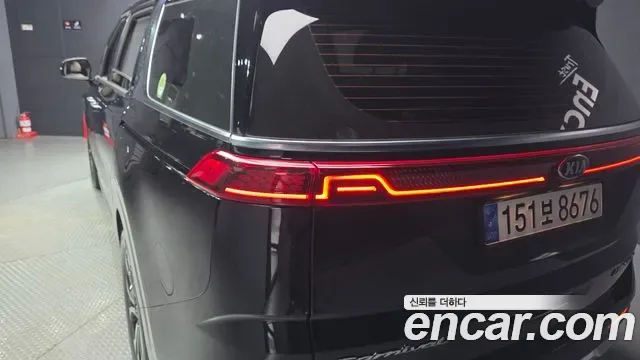 Kia Carnival бензин 7 мест Signature, миниатюра 5
