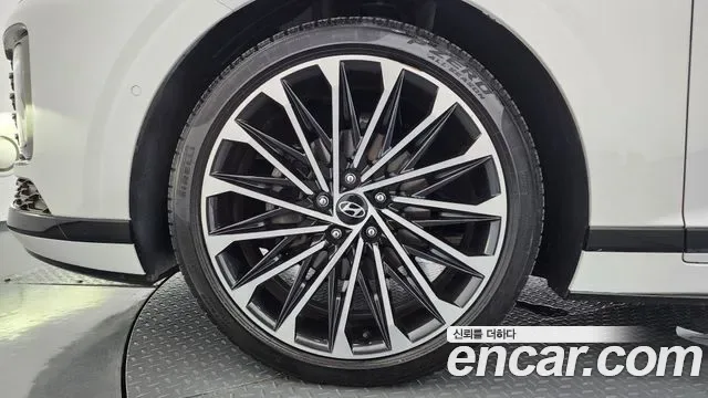 Hyundai Grandeur Calligraphy, миниатюра 3