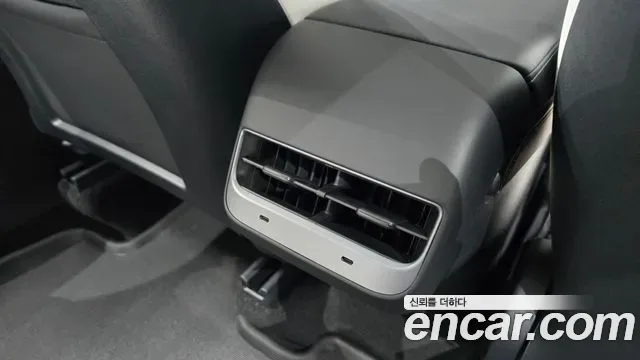 Tesla Y AWD, миниатюра 12