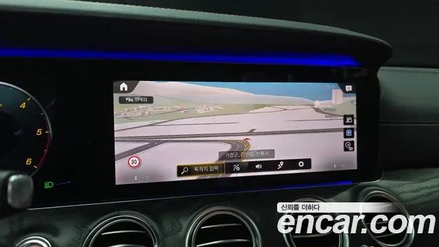 Mercedes-Benz E-Class E220d 4MATIC AMG Line, миниатюра 7