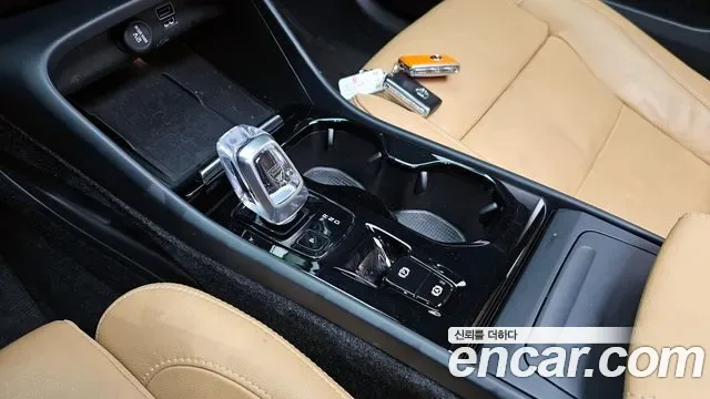 Volvo XC40 B4, миниатюра 17
