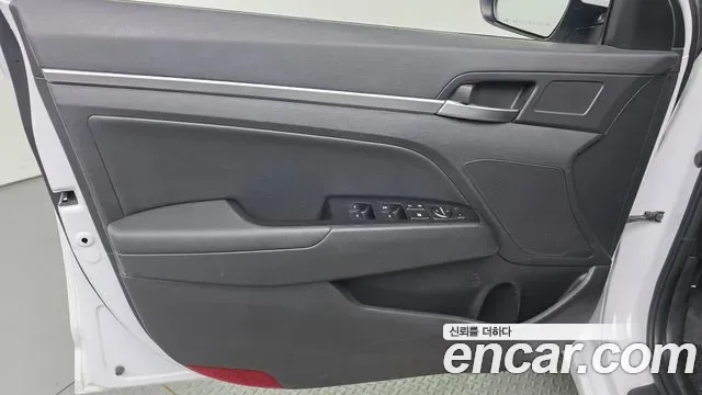 Hyundai Avante AD, миниатюра 3