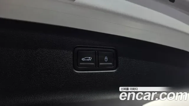 Genesis GV70 2.5T бензин 2WD ( ), миниатюра 2