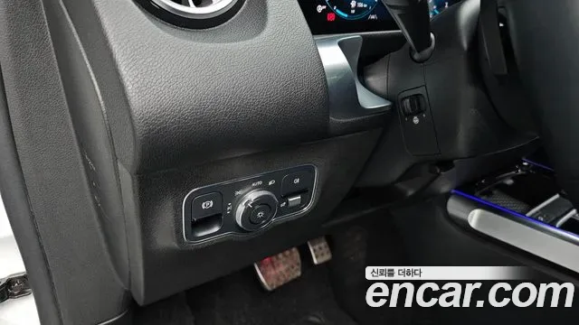 Mercedes-Benz GLB GLB220, миниатюра 8