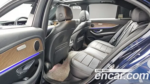 Mercedes-Benz E-Class E250, миниатюра 20