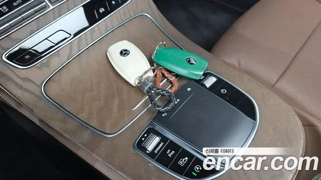 Mercedes-Benz E-Class E250, миниатюра 13