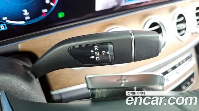 Mercedes-Benz E-Class E220d 4MATIC, миниатюра 16