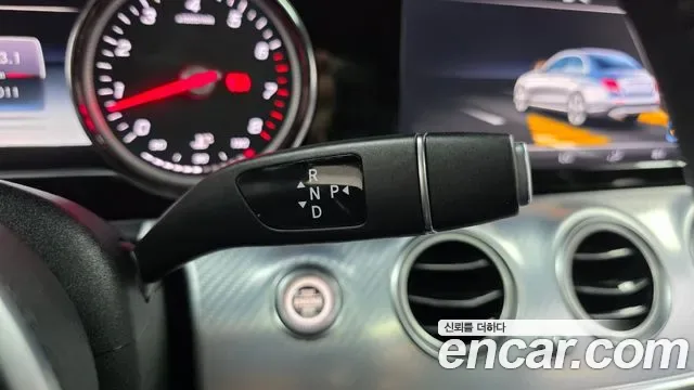 Mercedes-Benz E-Class E250, миниатюра 8