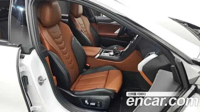 BMW 8 (G15) M850i xDrive, миниатюра 15