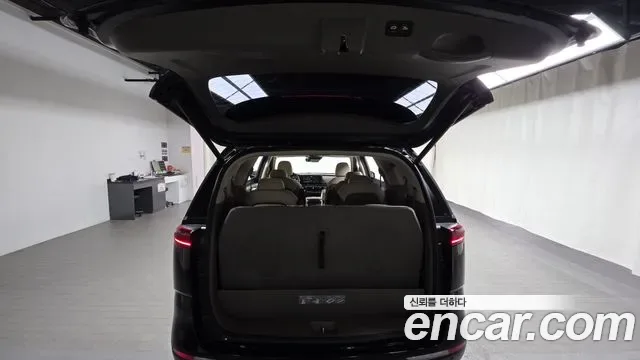 Kia Carnival дизель 9 мест, миниатюра 8