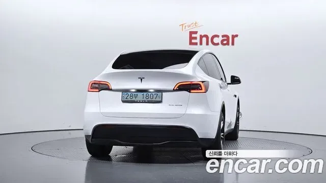 Tesla Y AWD, миниатюра 12