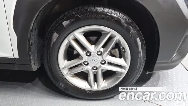 Hyundai Kona бензин 2.0 2WD, миниатюра 8