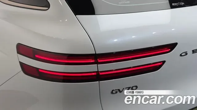 Genesis GV70 2.5T бензин AWD ( ), миниатюра 17