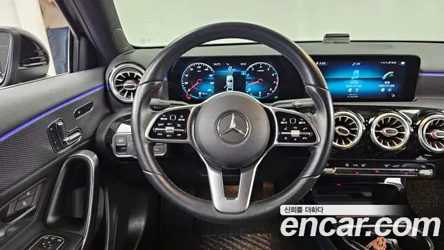Mercedes-Benz A-Class A220, миниатюра 12
