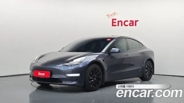 Tesla 3 RWD