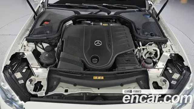 Mercedes-Benz E-Class E450 4MATIC, миниатюра 11