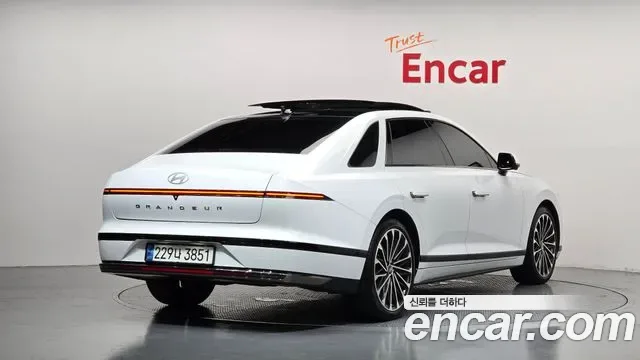 Hyundai Grandeur Calligraphy, миниатюра 5
