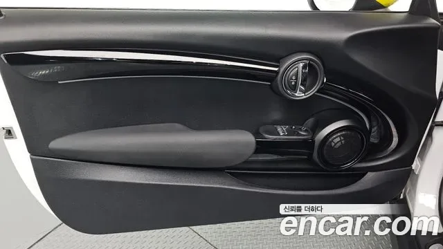 MINI Cooper SE III, миниатюра 4