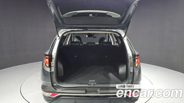 Hyundai TUCSON дизель 2.0 4WD Modern
