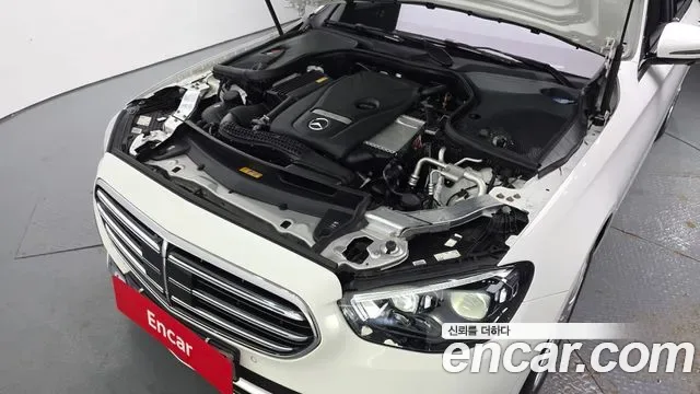 Mercedes-Benz E-Class E250, миниатюра 5
