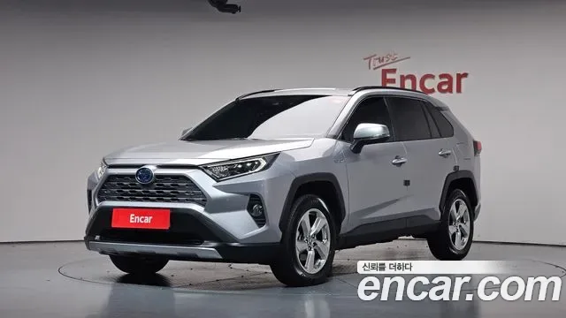 Toyota RAV4 2.5 4WD гибрид