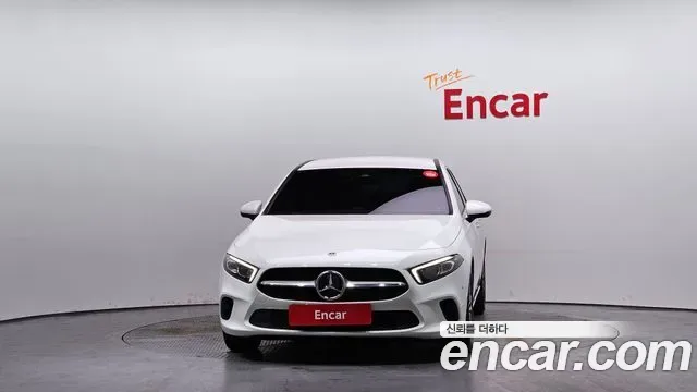 Mercedes-Benz A-Class A220, миниатюра 4
