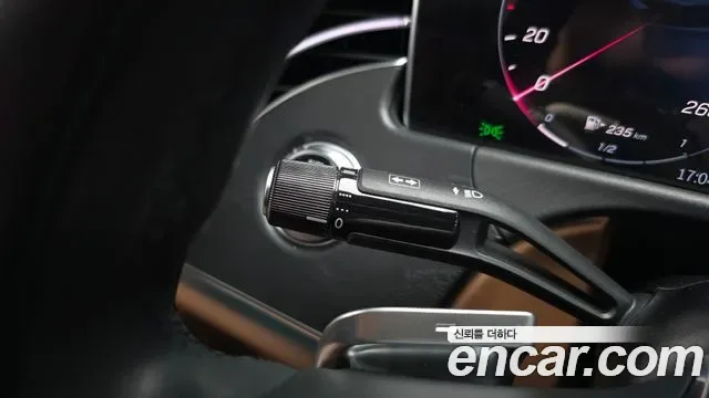 Mercedes-Benz E-Class E220d 4MATIC, миниатюра 25