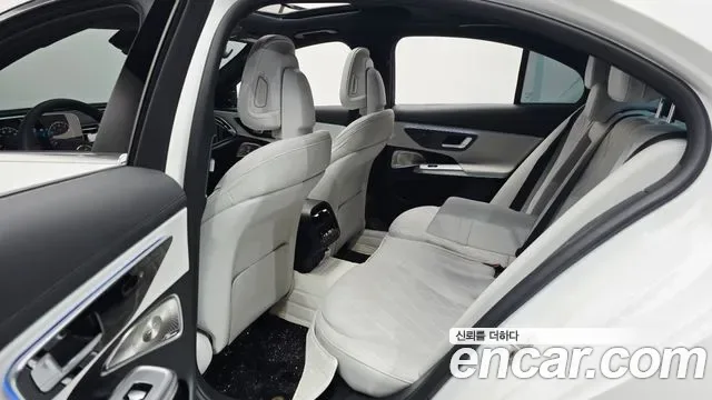 Mercedes-Benz E-Class E450 4MATIC, миниатюра 25
