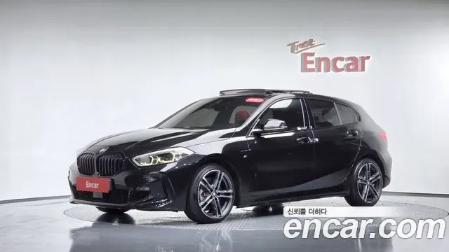 BMW 1 (F40) 120i M