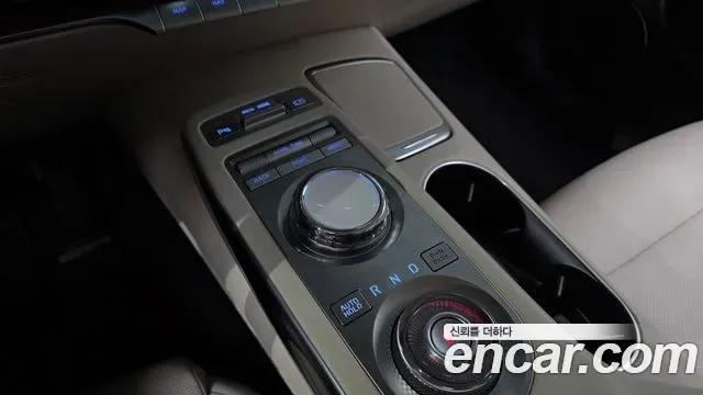 Genesis GV70 2.5T бензин 2WD ( ), миниатюра 13