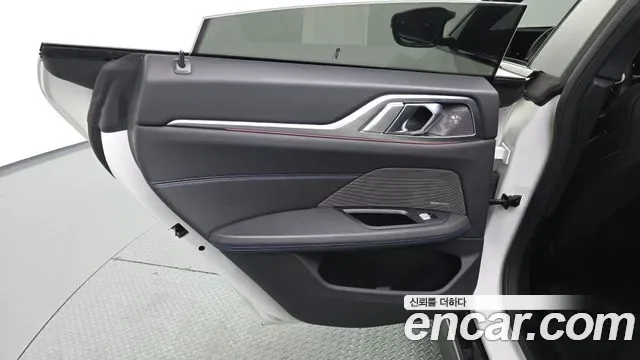 BMW i4 M50, миниатюра 20