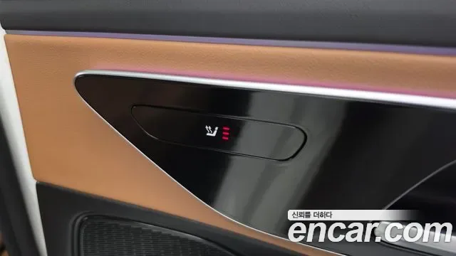Mercedes-Benz E-Class E200 AMG Line, миниатюра 28