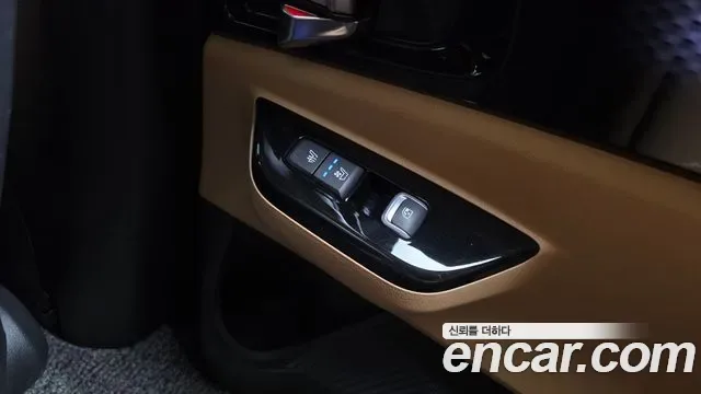 Kia Carnival бензин 7 мест Signature, миниатюра 9