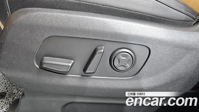 Kia Carnival дизель 9 мест, миниатюра 9