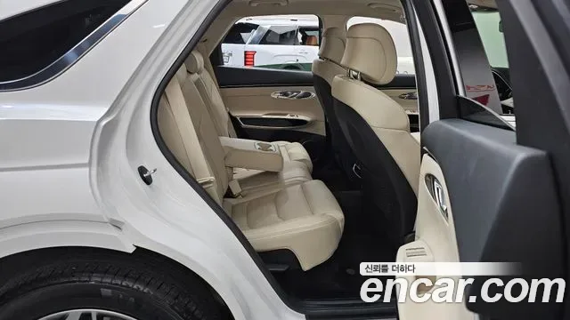 Genesis GV70 2.5T бензин 2WD ( ), миниатюра 10