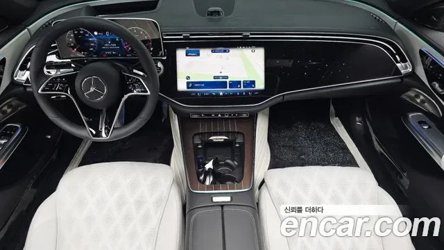 Mercedes-Benz E-Class E450 4MATIC, миниатюра 14