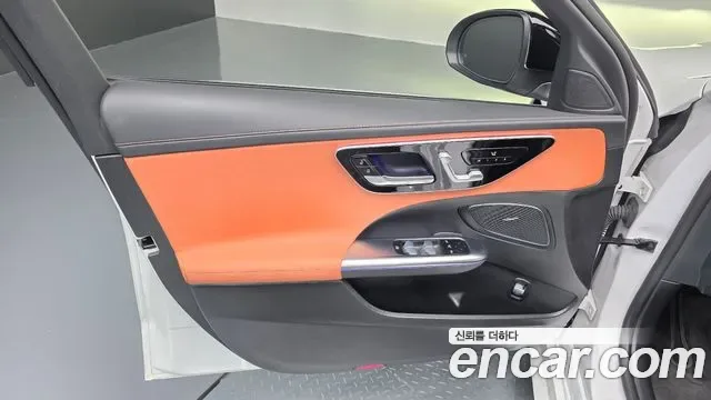Mercedes-Benz C-Class C300 4MATIC AMG Line, миниатюра 5