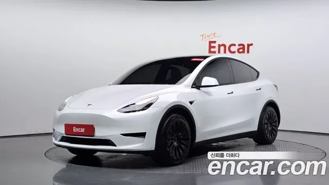 Tesla Y RWD