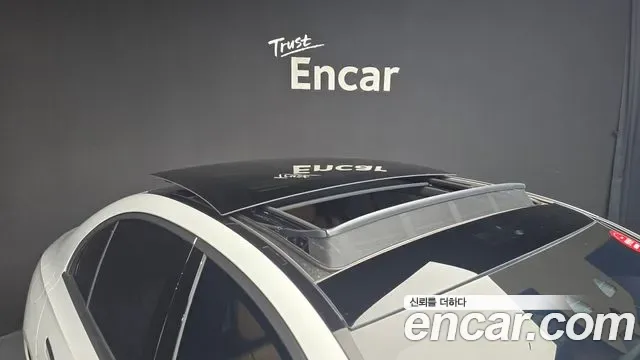 Mercedes-Benz E-Class E200, миниатюра 11