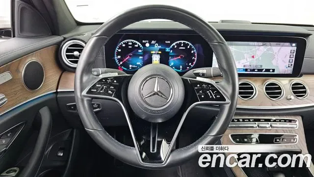 Mercedes-Benz E-Class E250, миниатюра 5